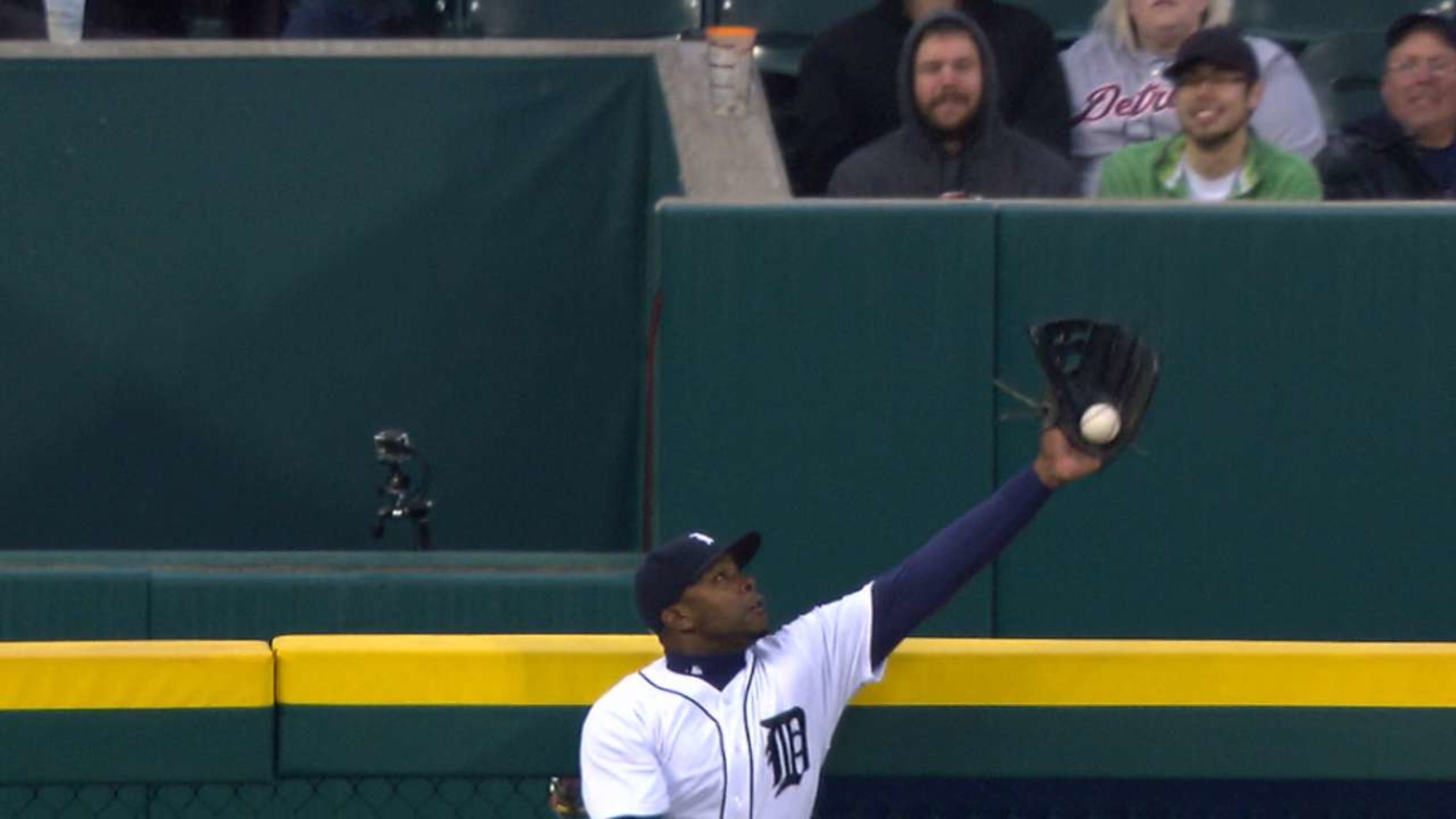 Must C: Upton hace una excelente captura