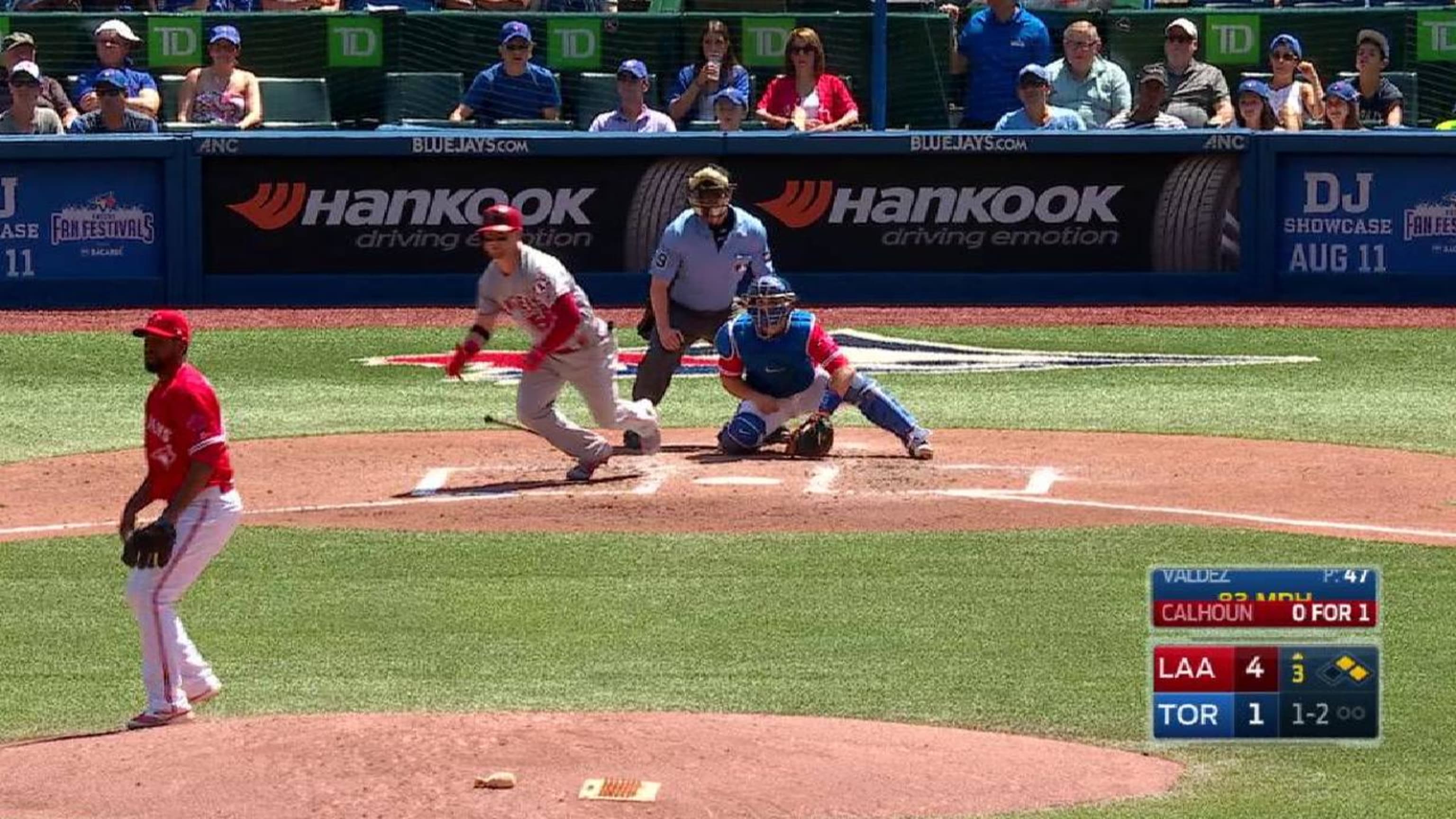 Calhoun, Pujols safe after error