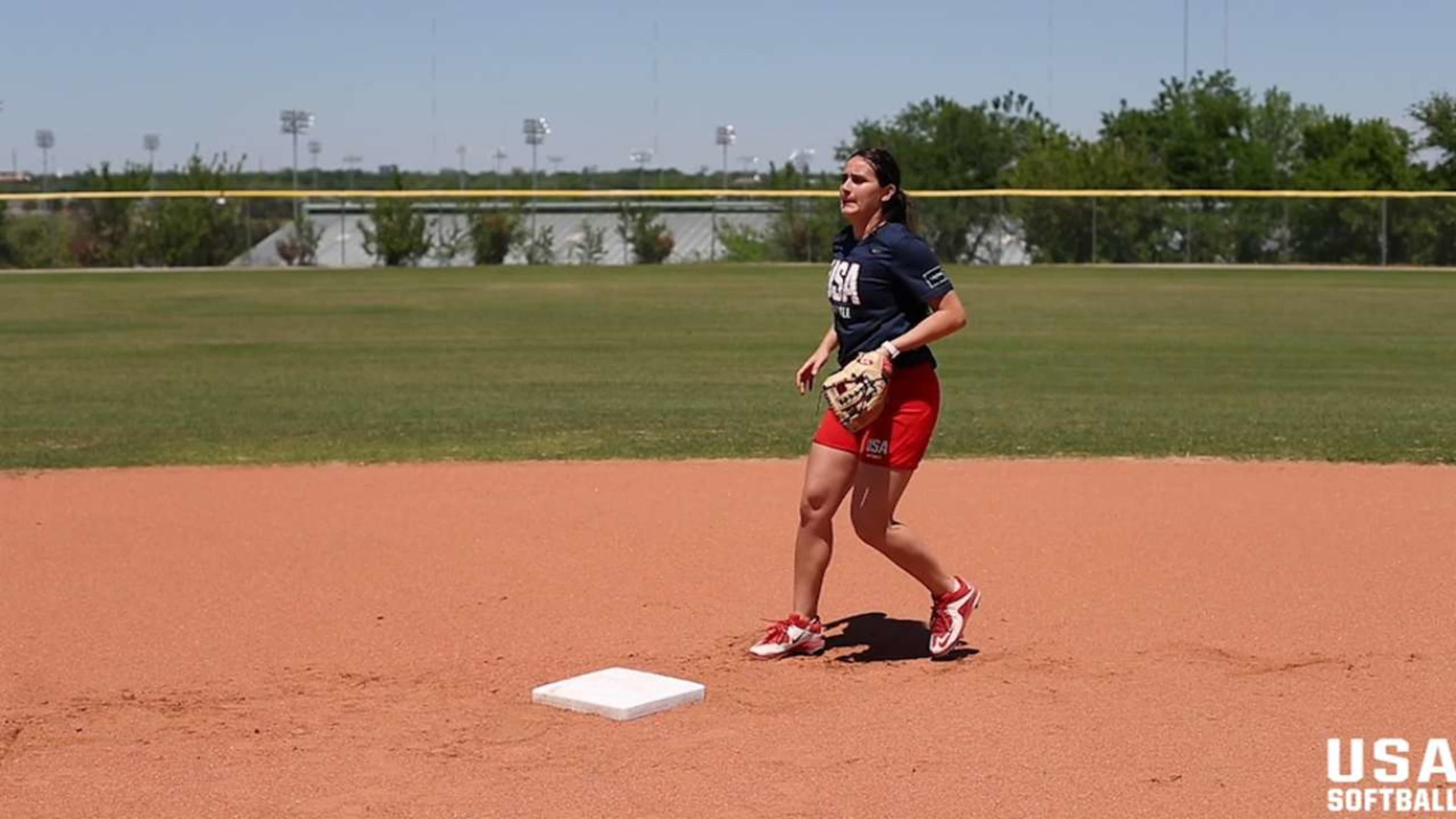USA Softball double play - 2nd