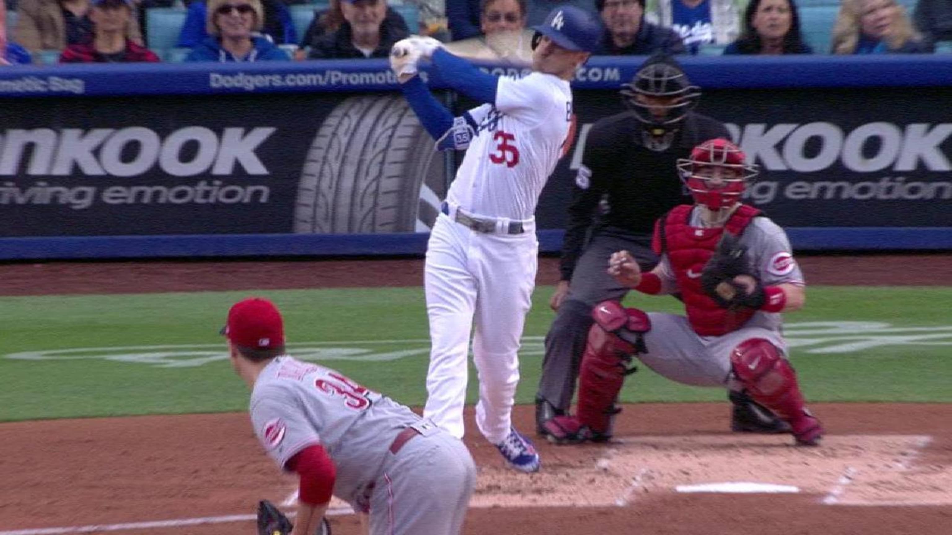 Bailey strikes out Bellinger