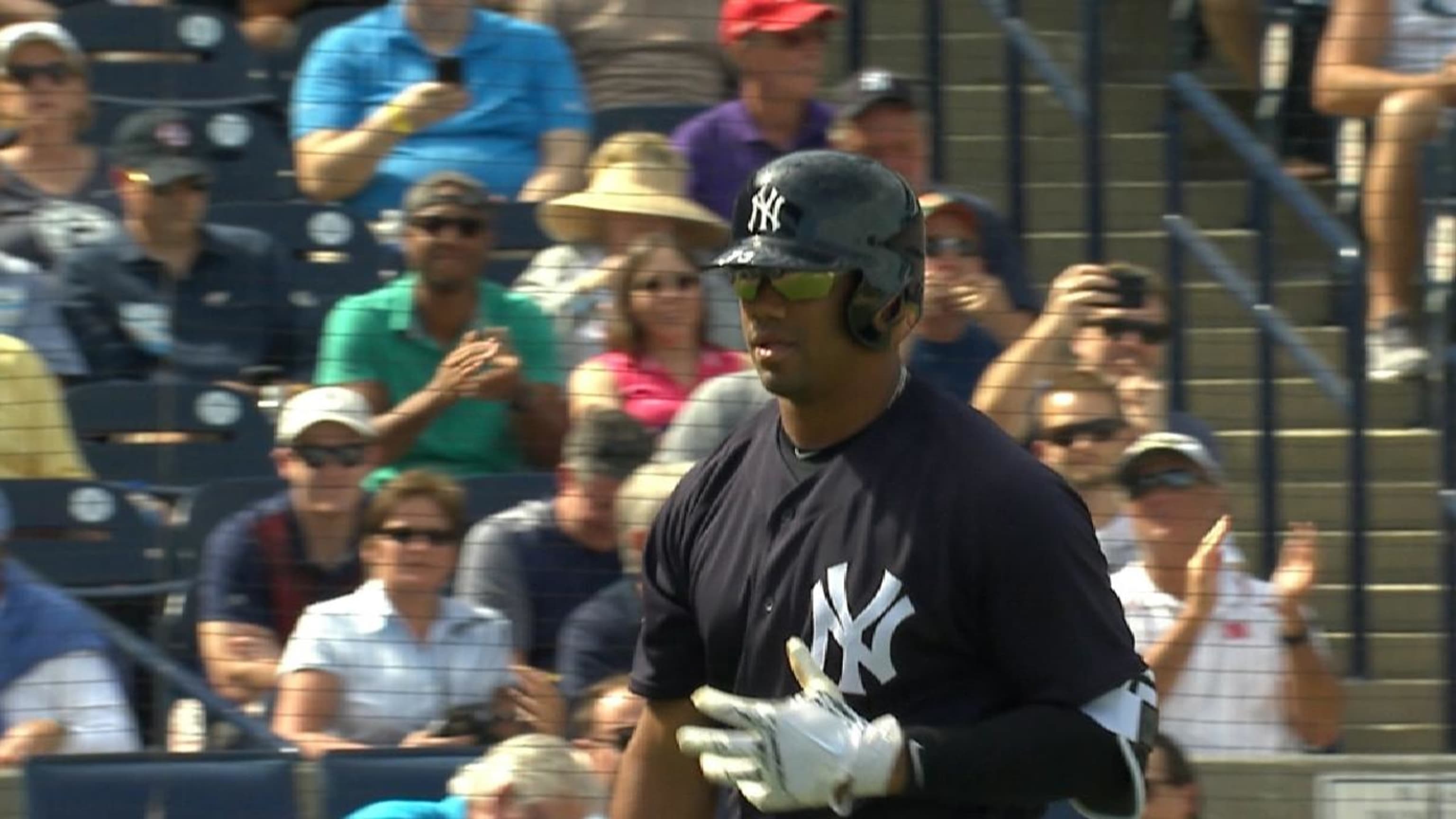 Seahawks QB Russell Wilson strikes out on 93-mph in first Yankees