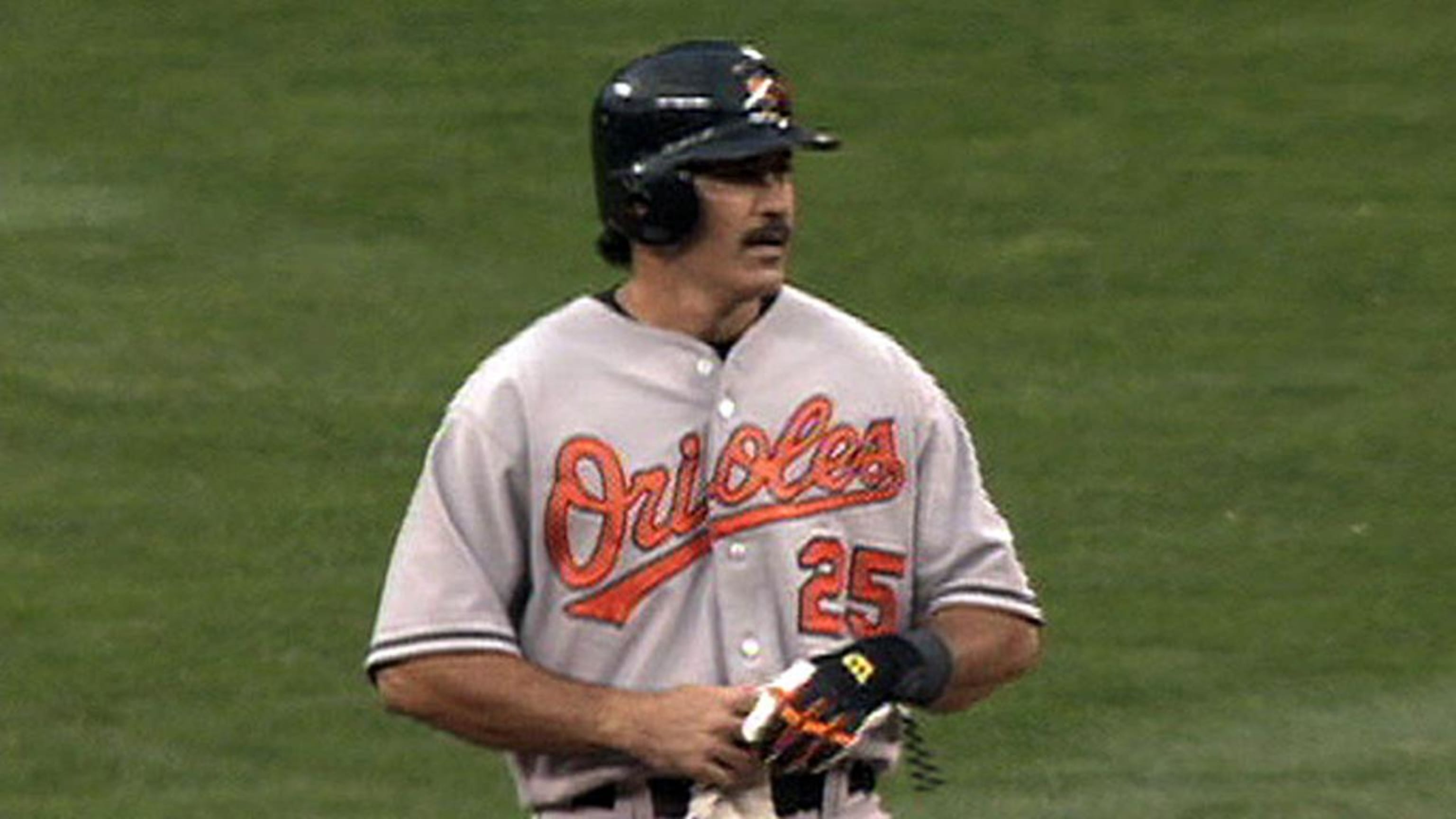 Palmeiro collects 3,000th hit
