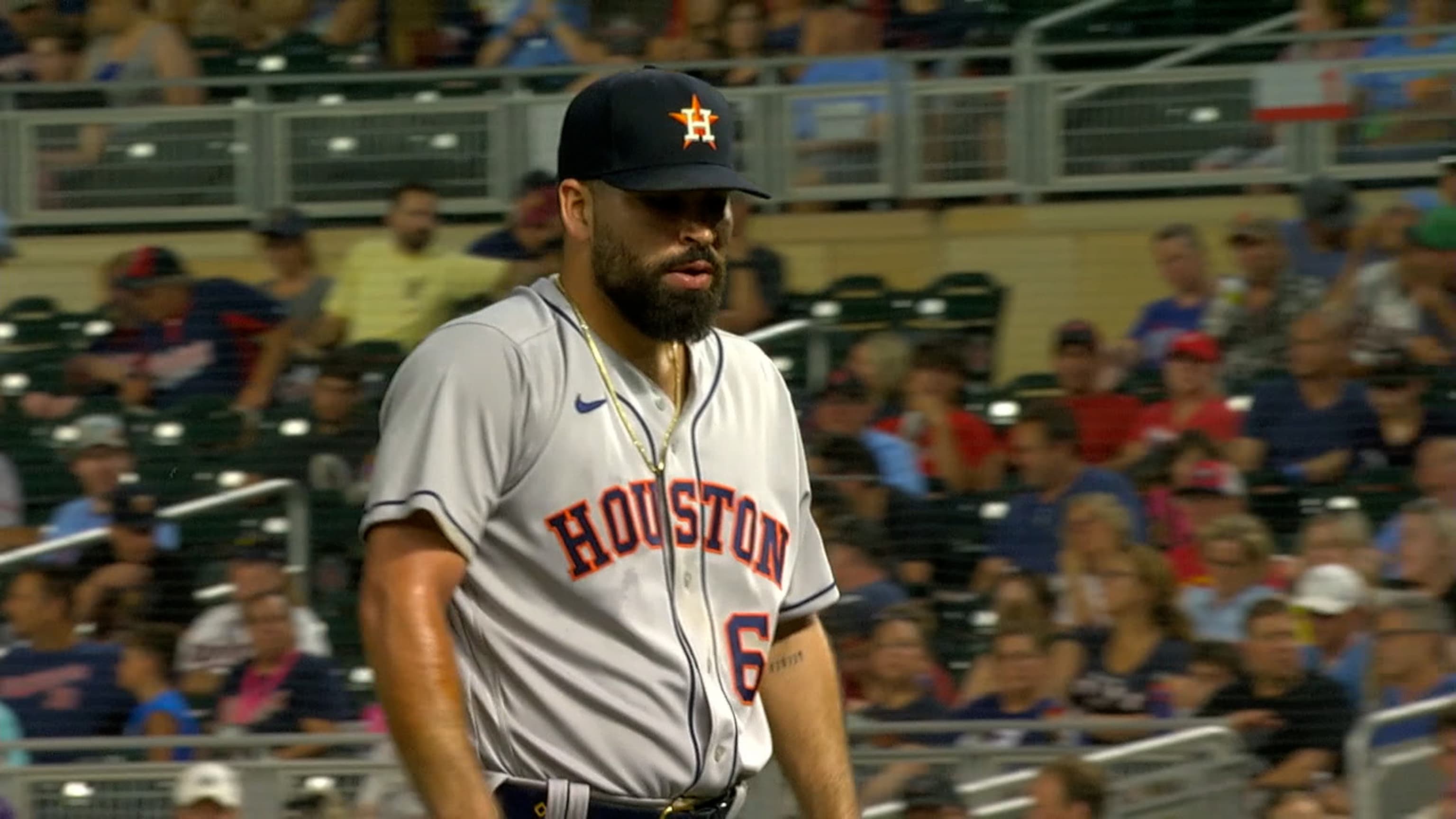 José Urquidy poncha a 8