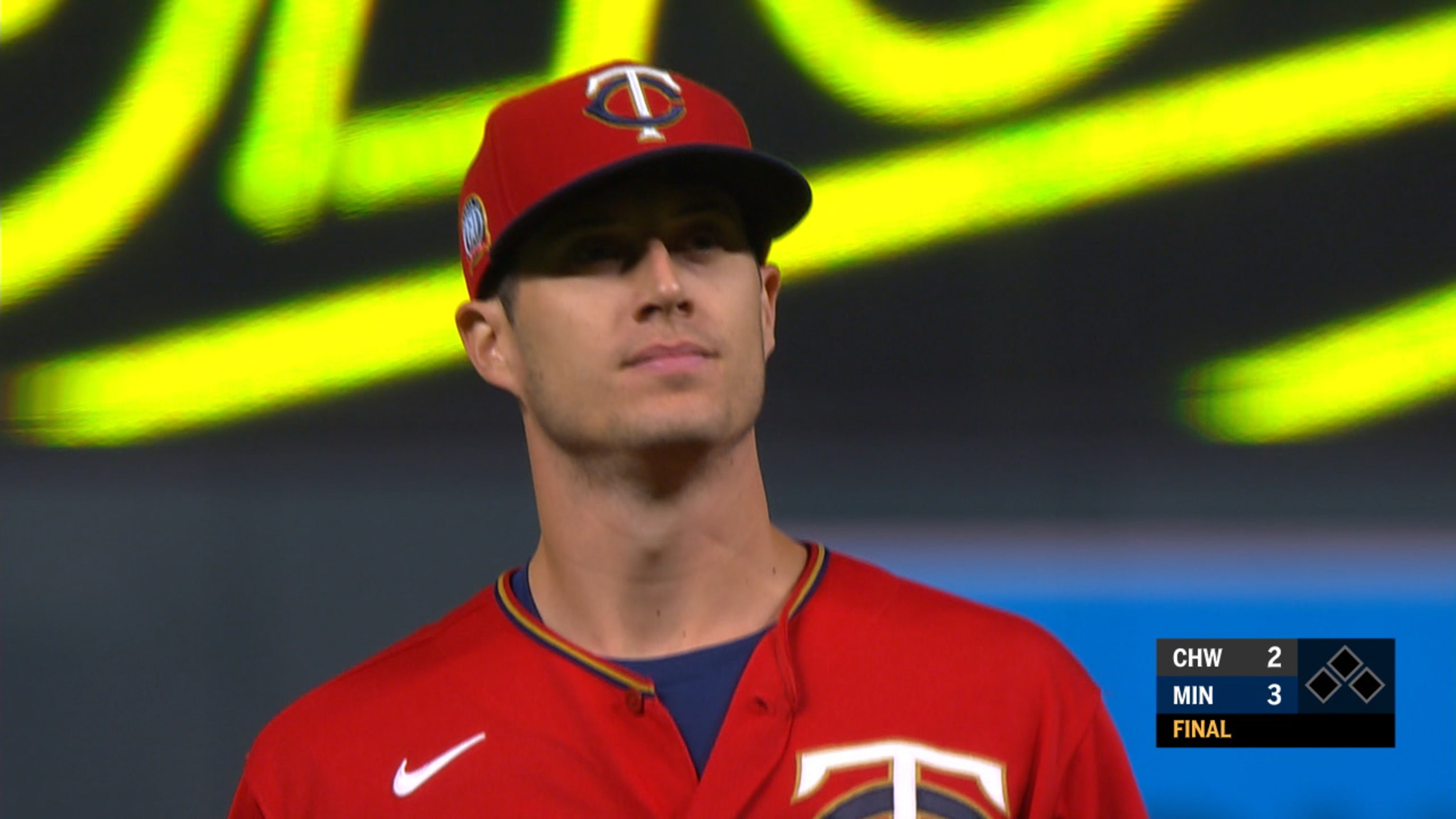 Wisler logra 1er salvado del 2020