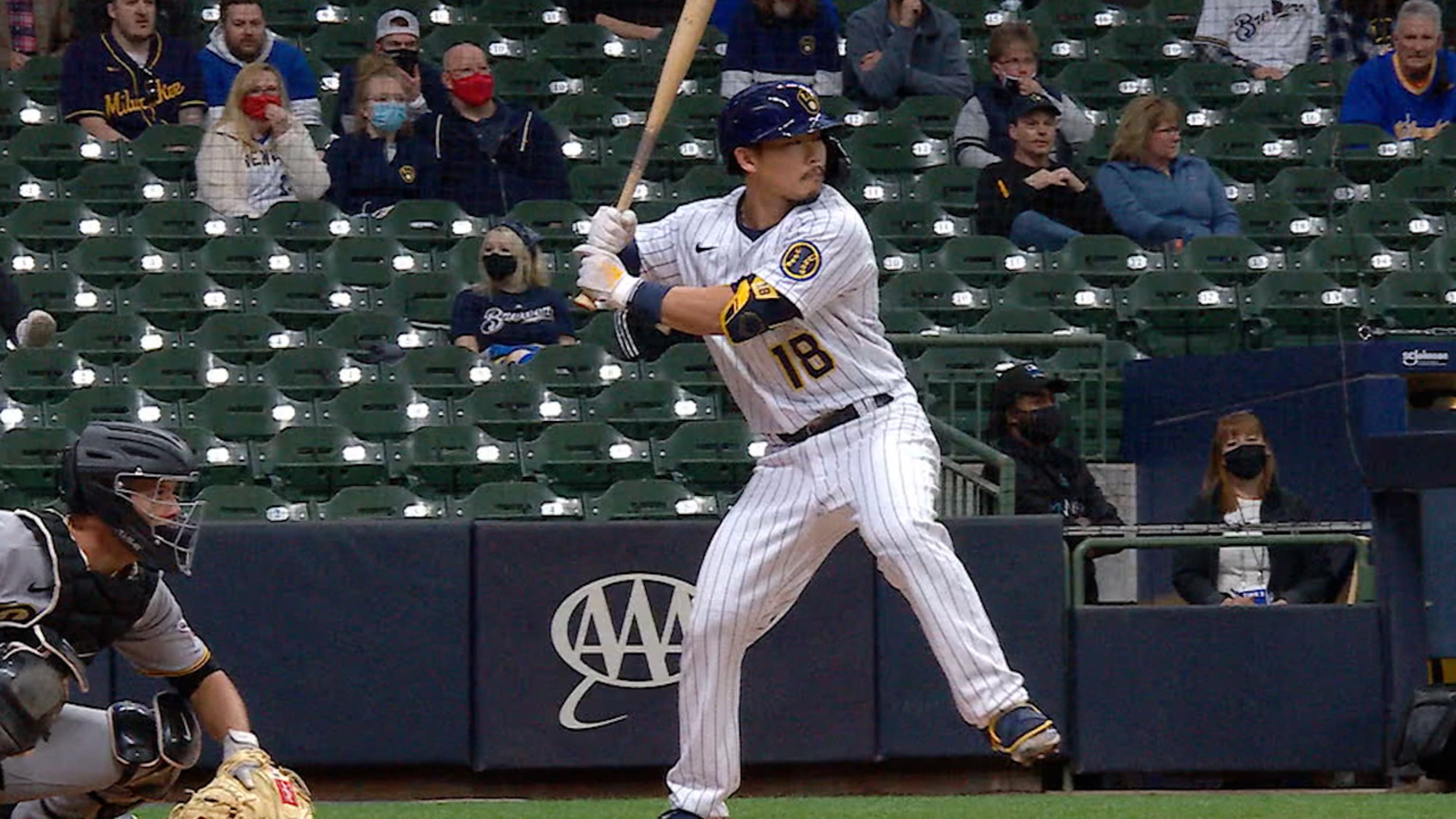 Keston Hiura recalled by Brewers