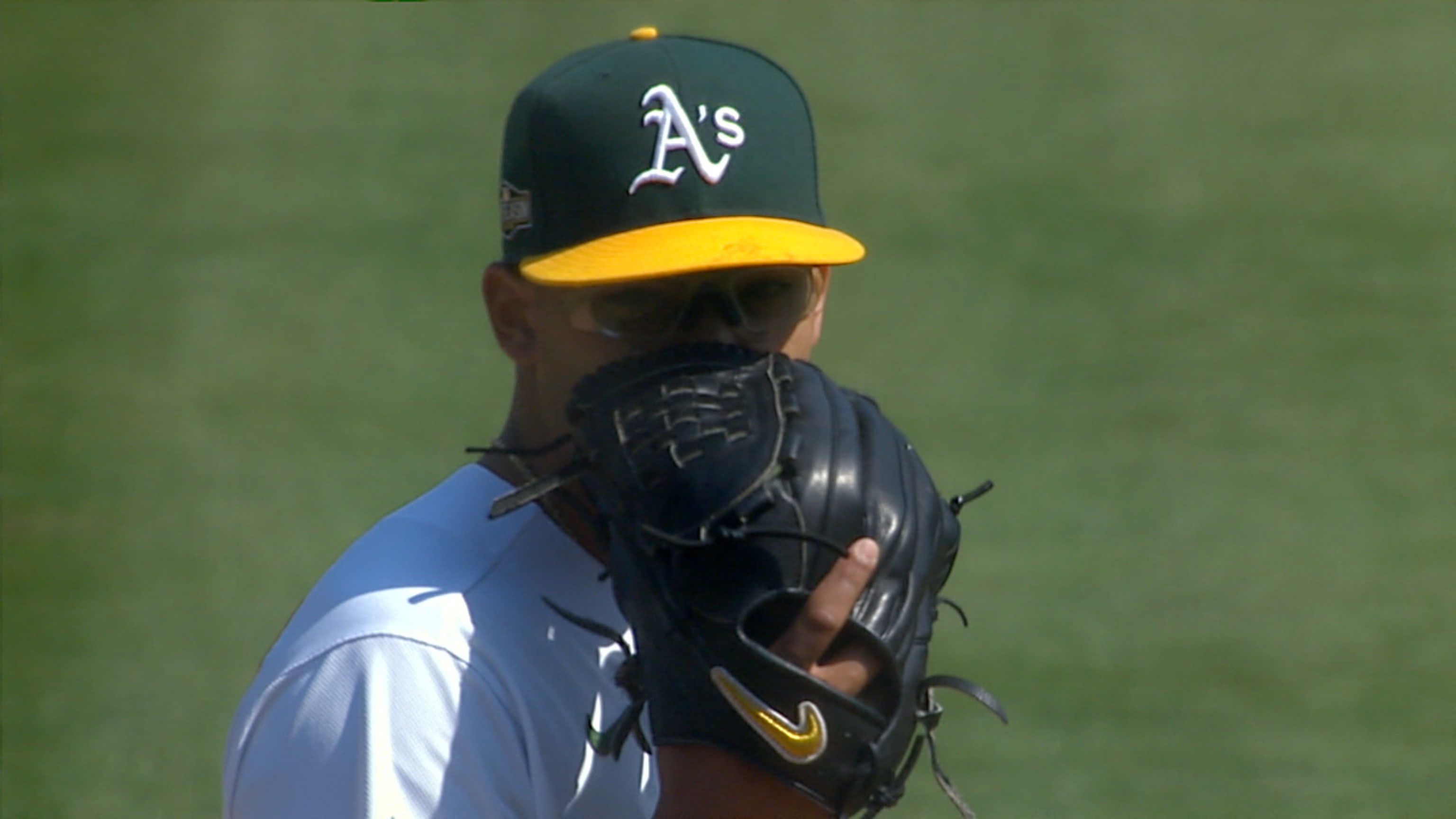 Jesús Luzardo poncha a 5