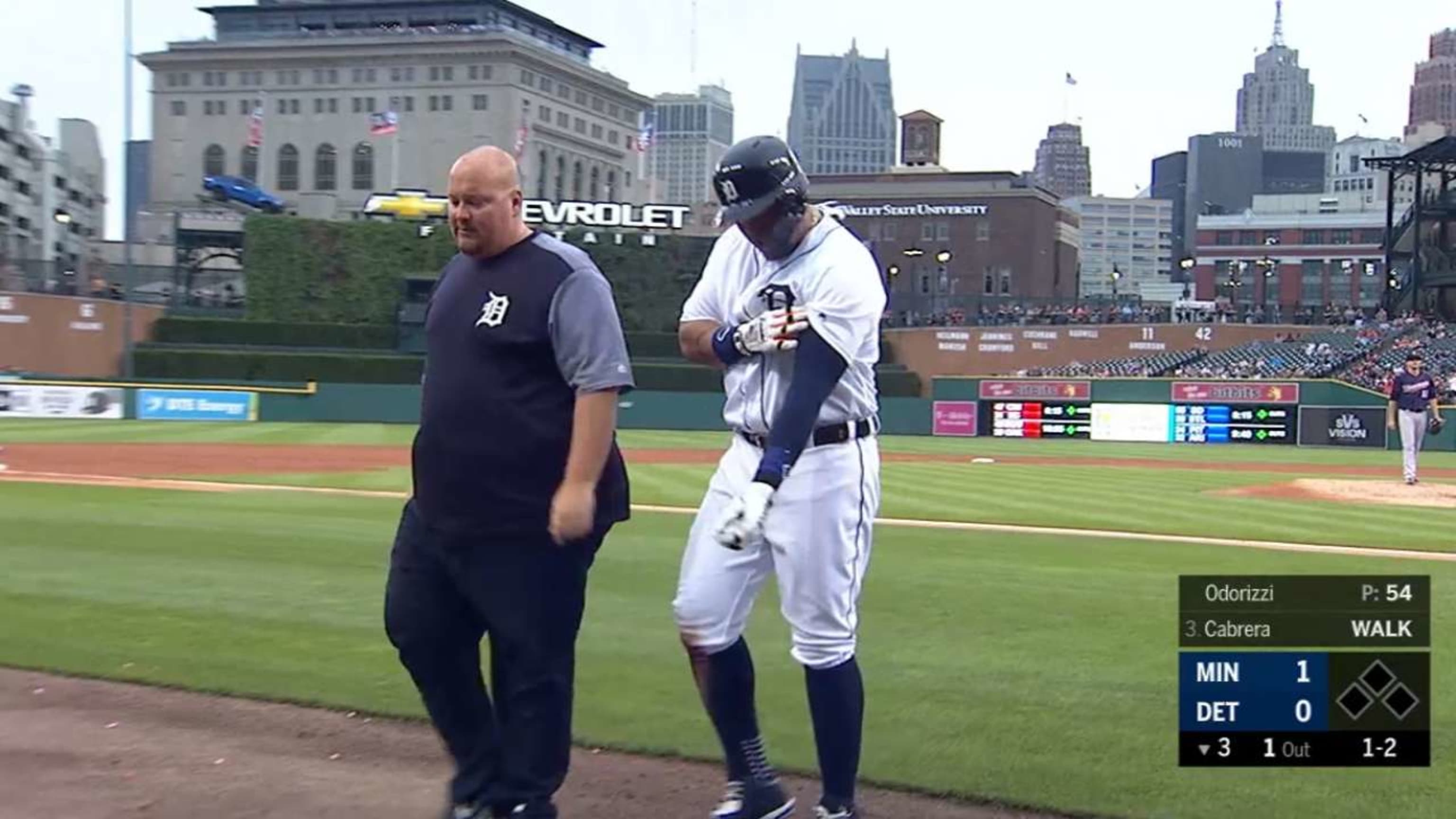 Miguel Cabrera likely headed for DL with calf injury