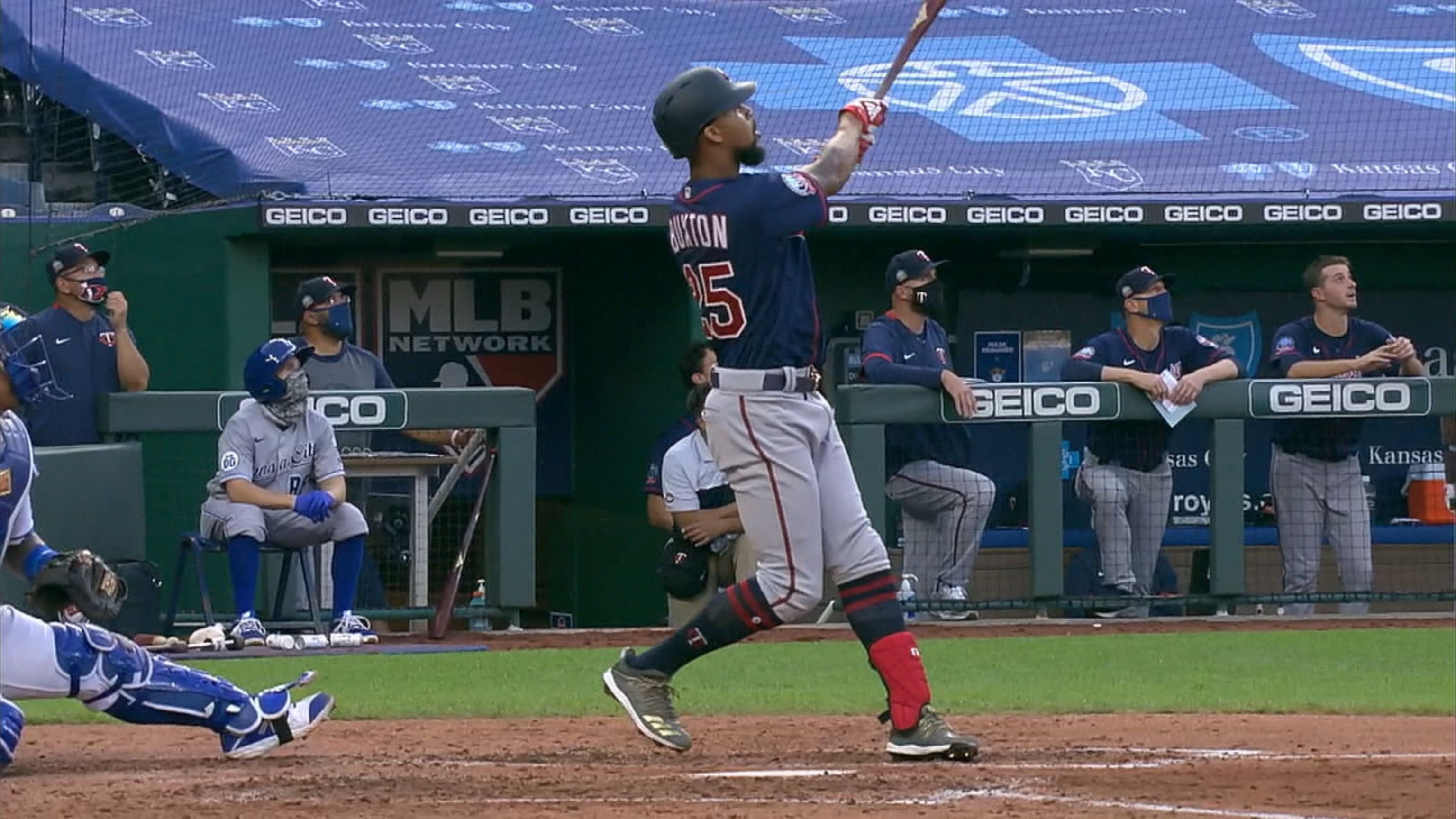 Buxton pega HR de 3 rayas