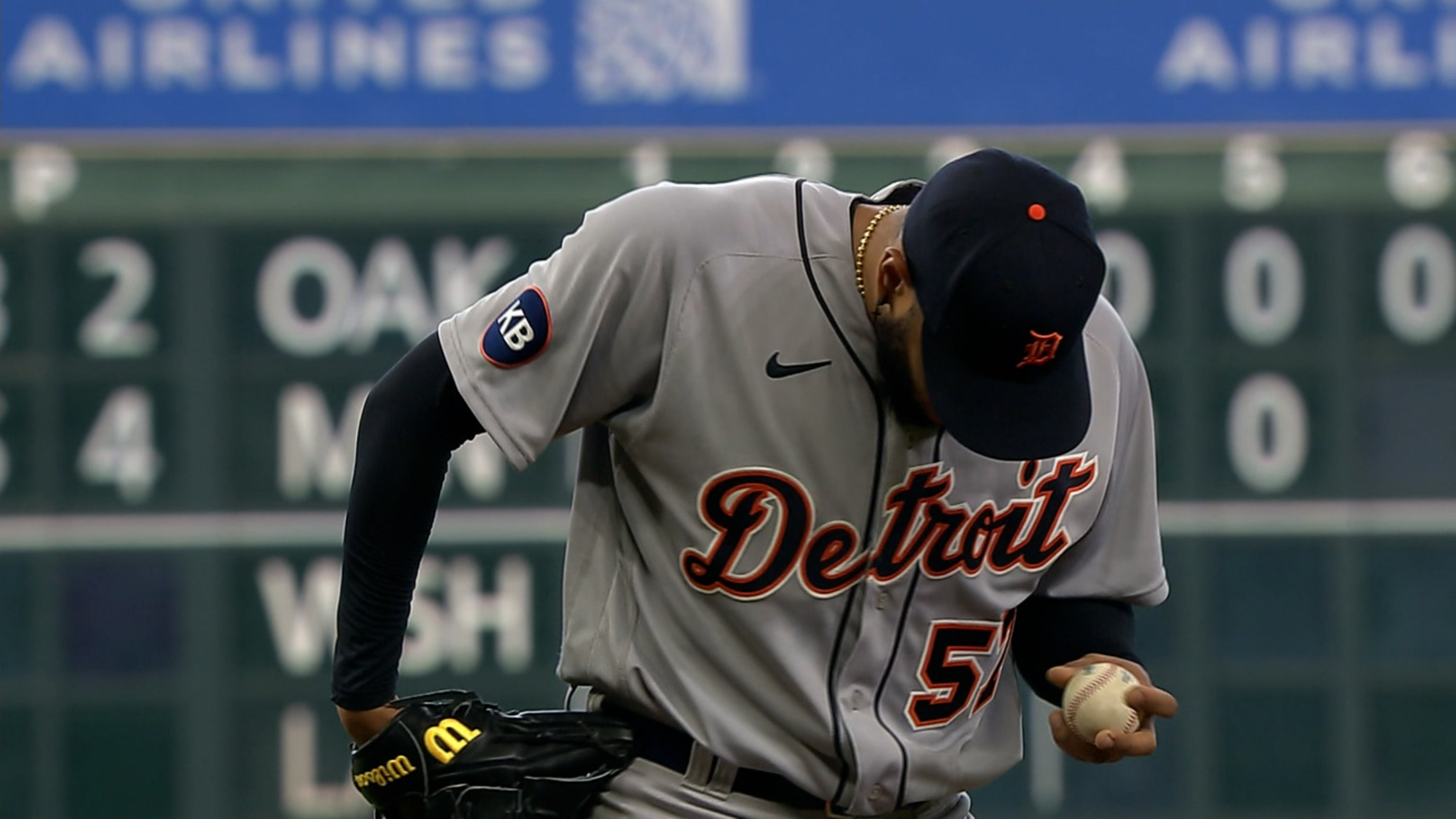 Ex-Tigers pitcher rejoins Washington Nationals after full season away from  baseball 