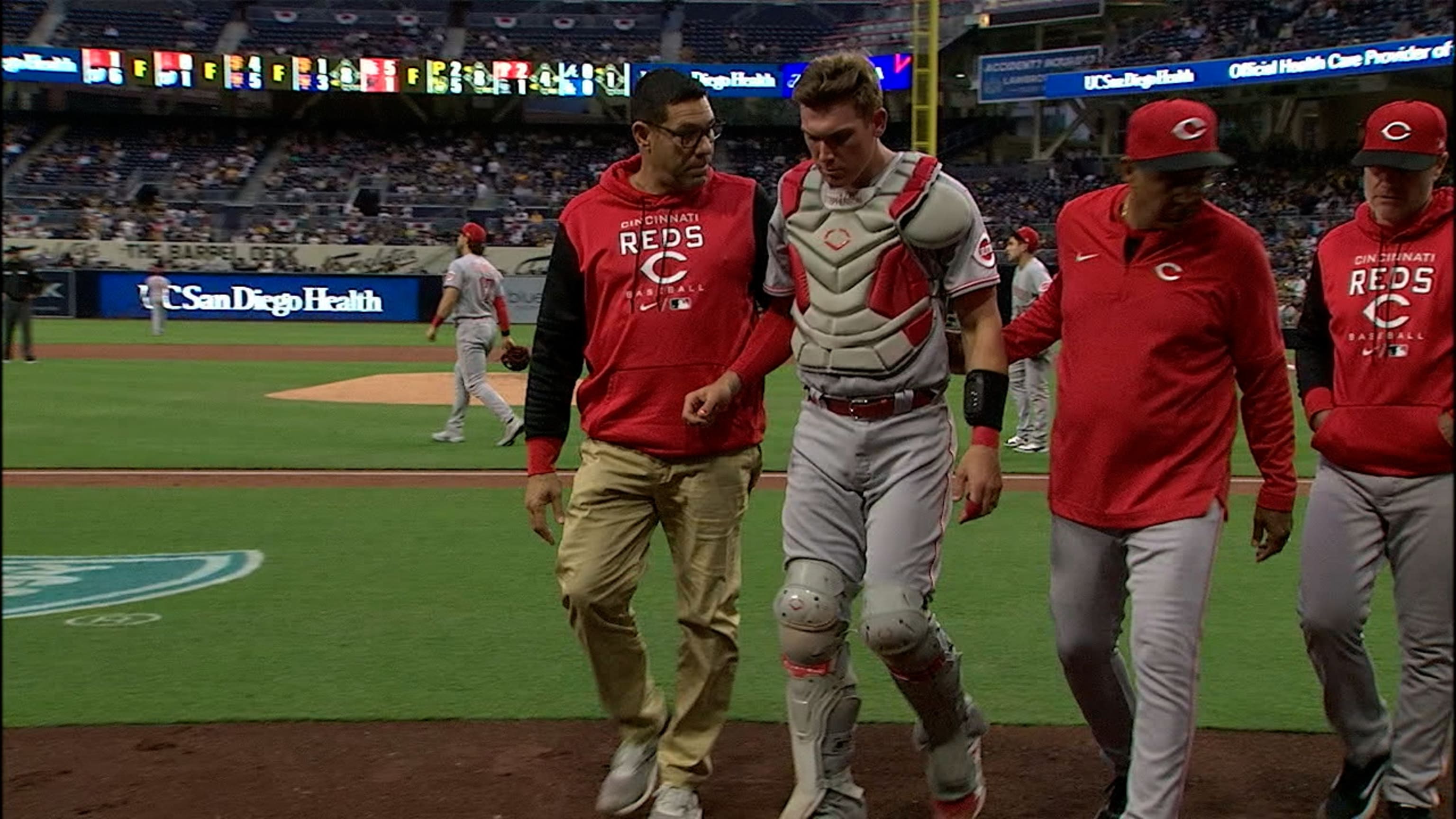 Reds call out Padres' Luke Voit over collision with catcher Tyler