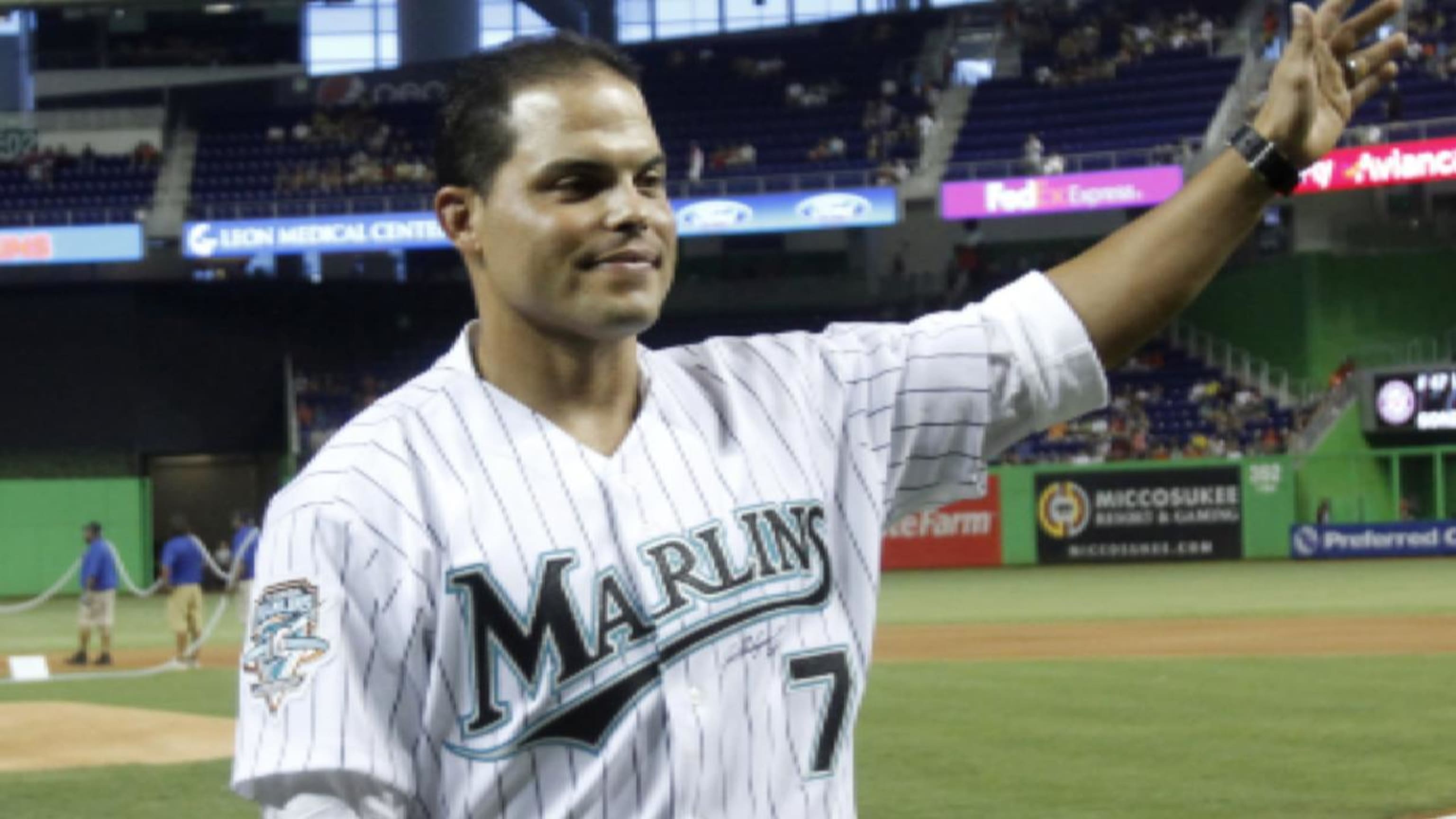 Ivan Rodriguez inducted into Hall of Fame