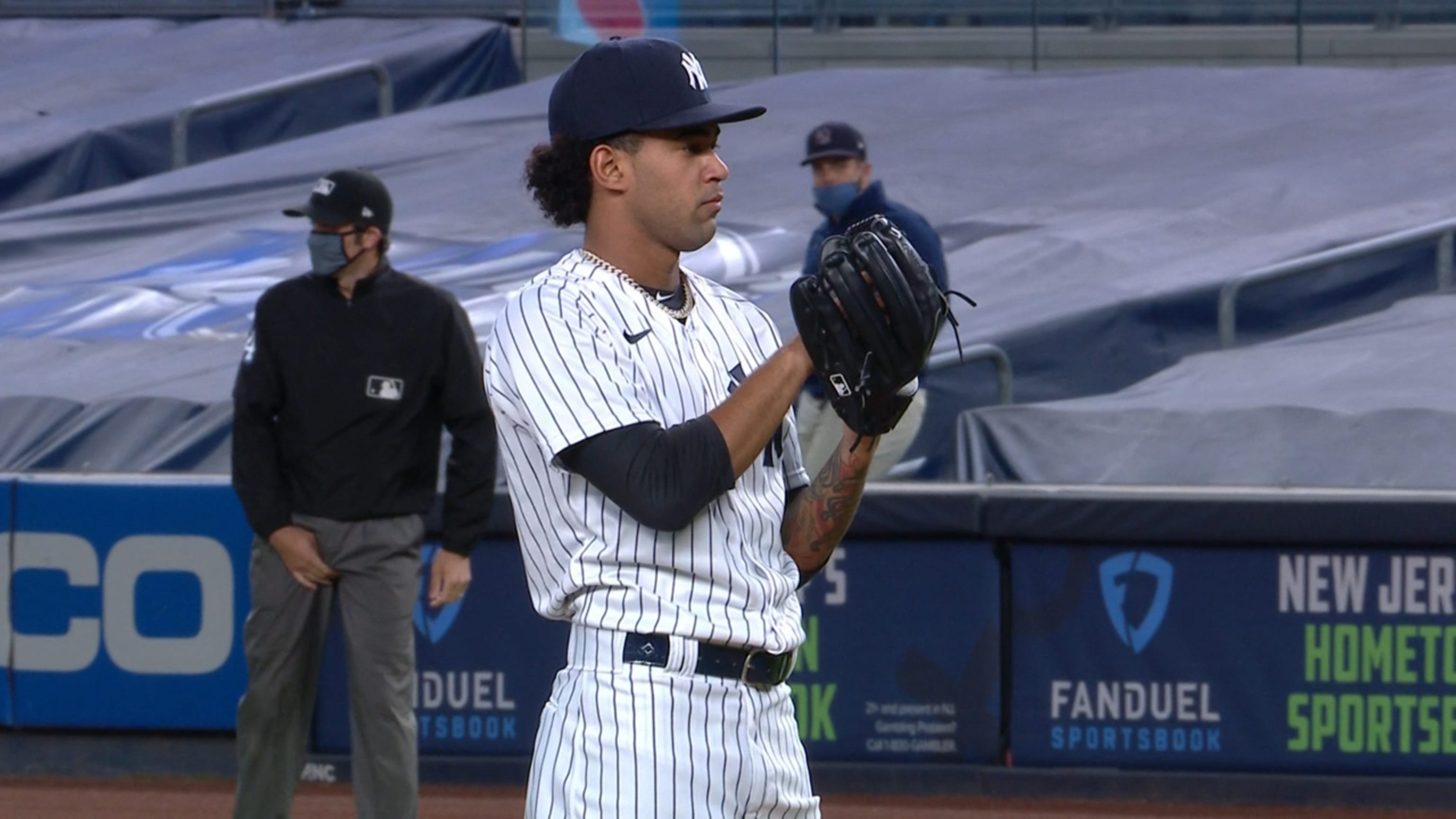 Deivi García propina 6 ponches