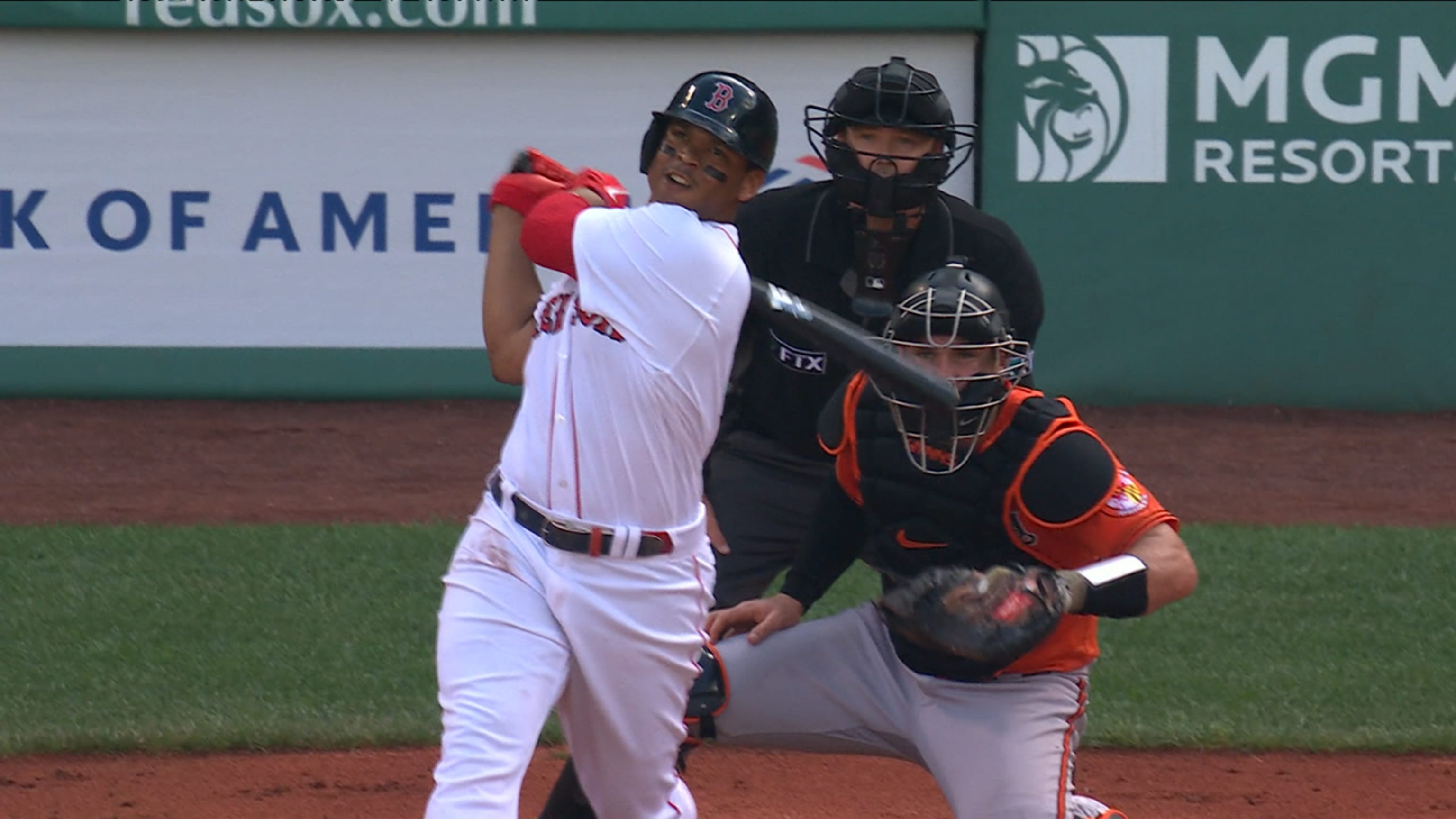 Devers conecta HR de 3 rayas