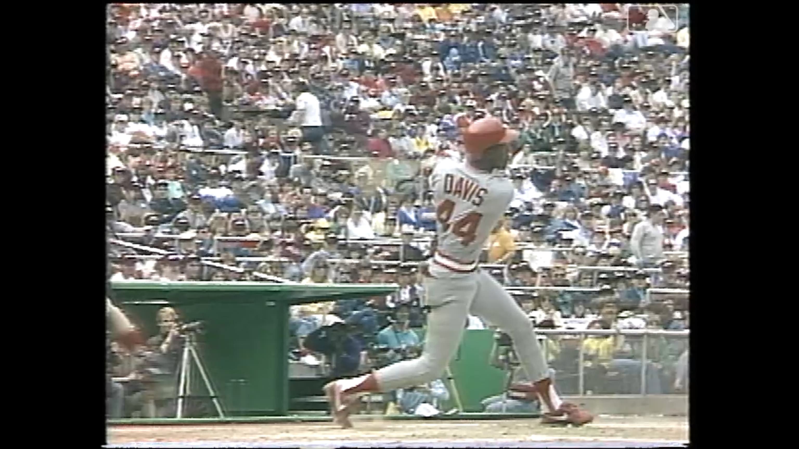 Eric Davis hits trio of home runs