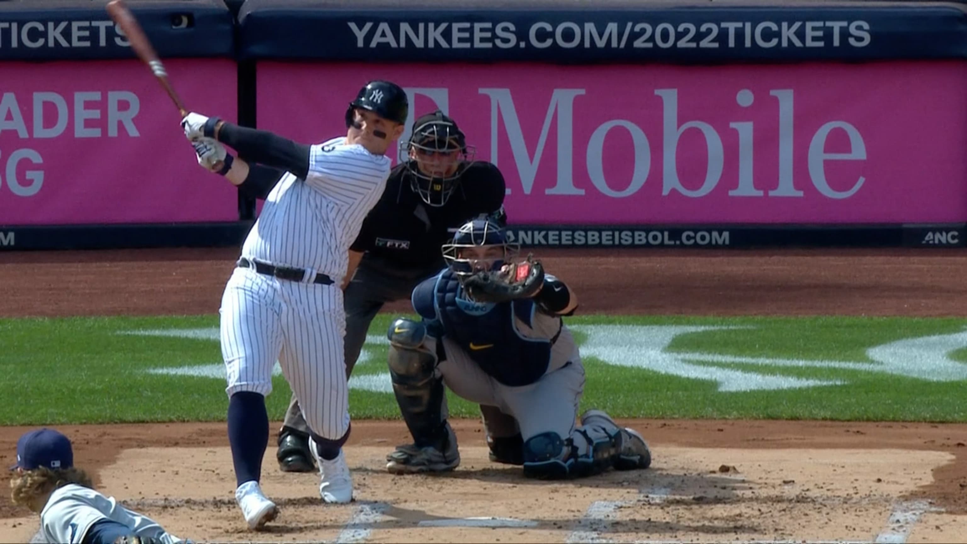 Rizzo suena HR de 428 pies