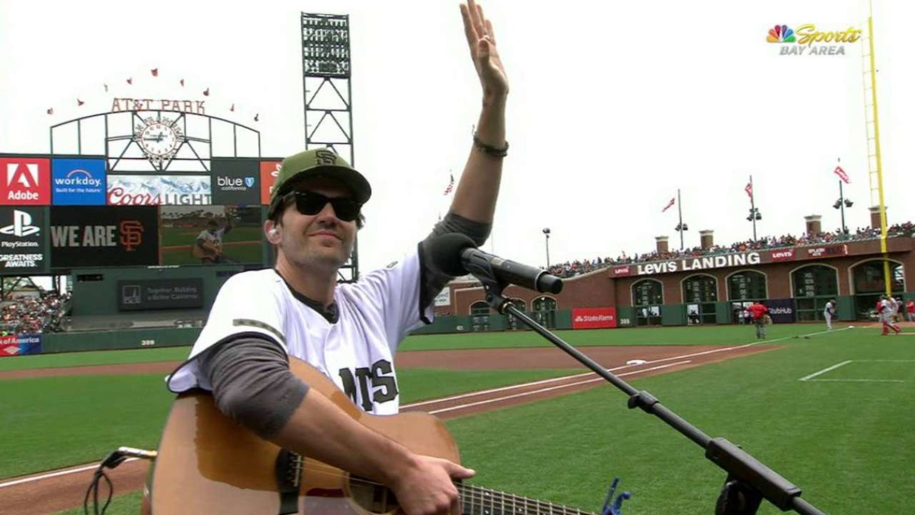 On Monday, Barry Zito returned to the diamond in San Francisco  as a  musician