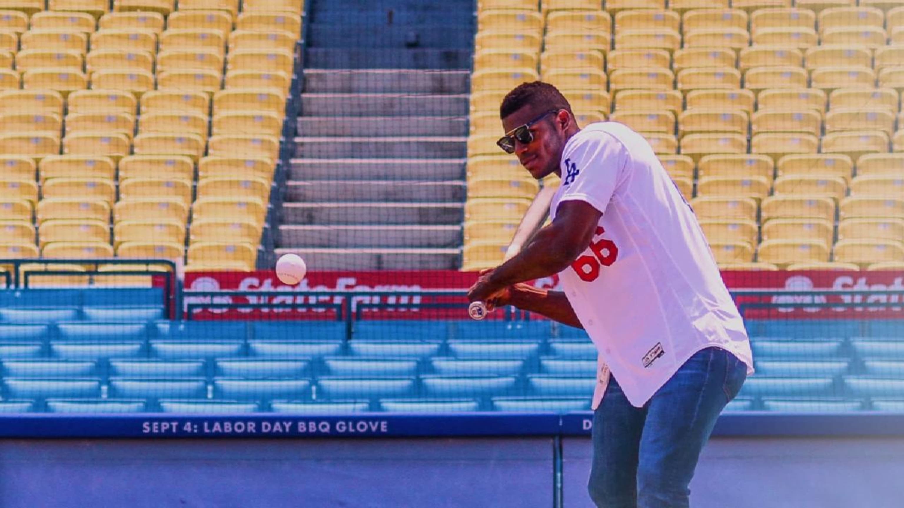 Yasiel Puig and his girlfriend staged a gender reveal at ...