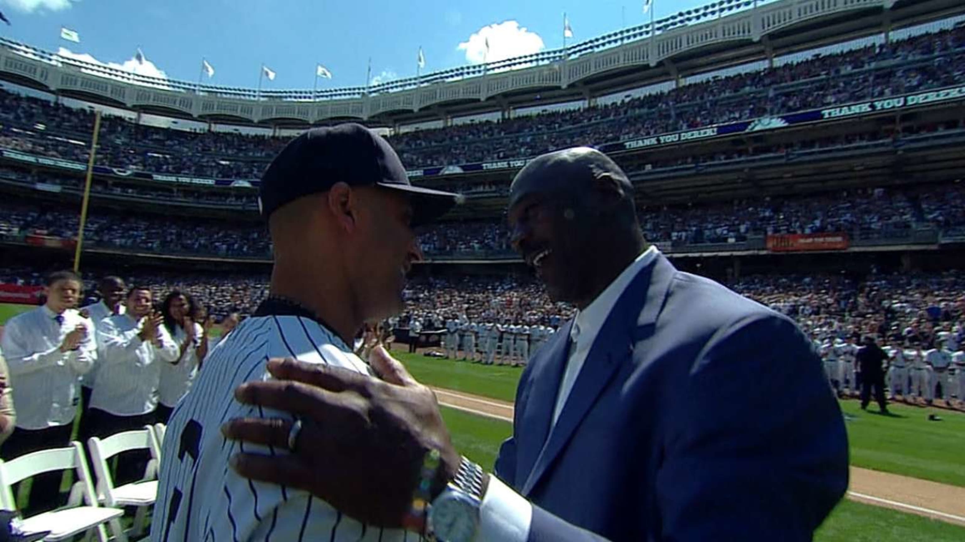 Derek Jeter regresa a Yankee Stadium en el Día de los Veteranos