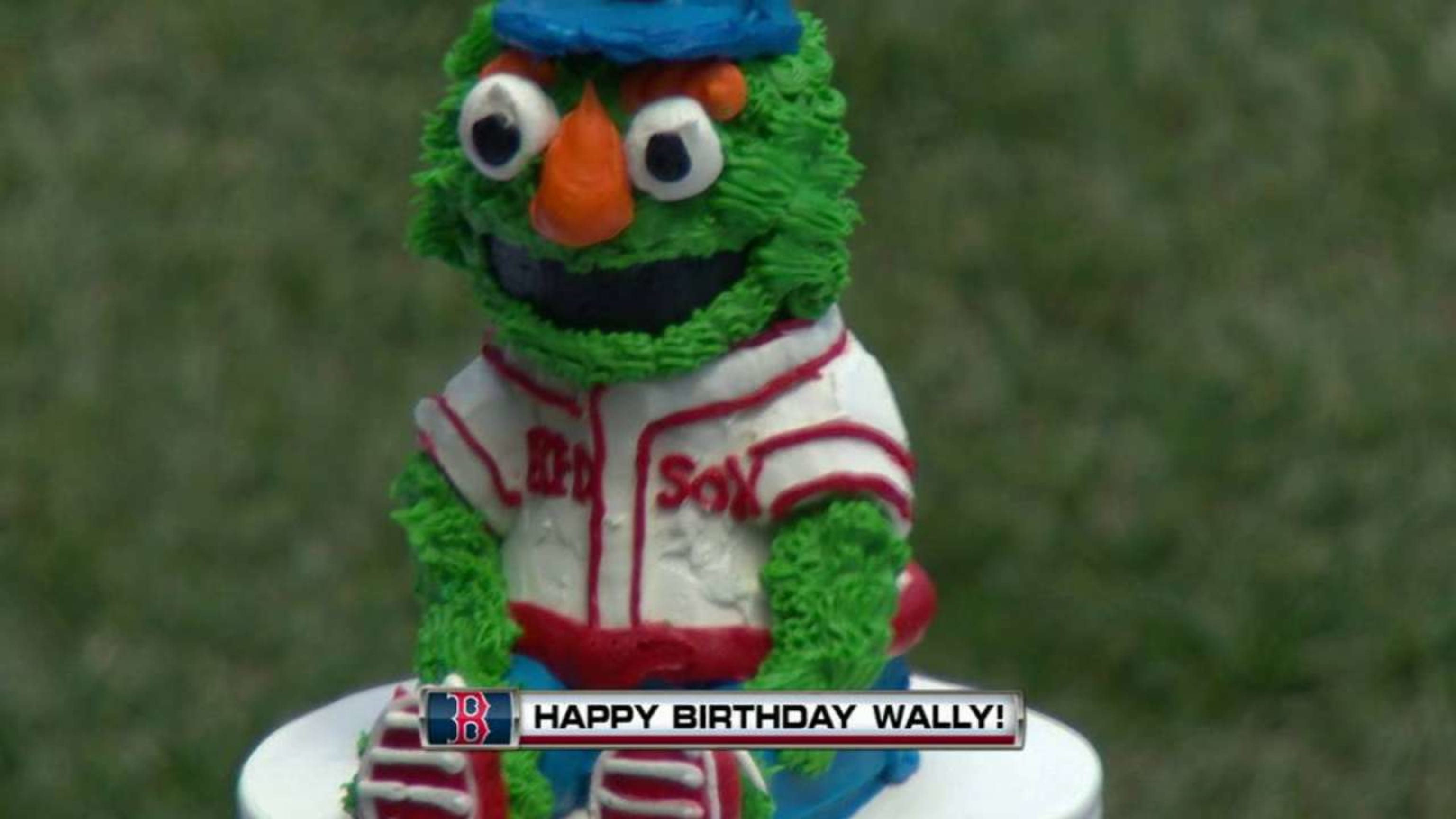 Red Sox throw Wally a marvelous, star-studded mascot party for his birthday
