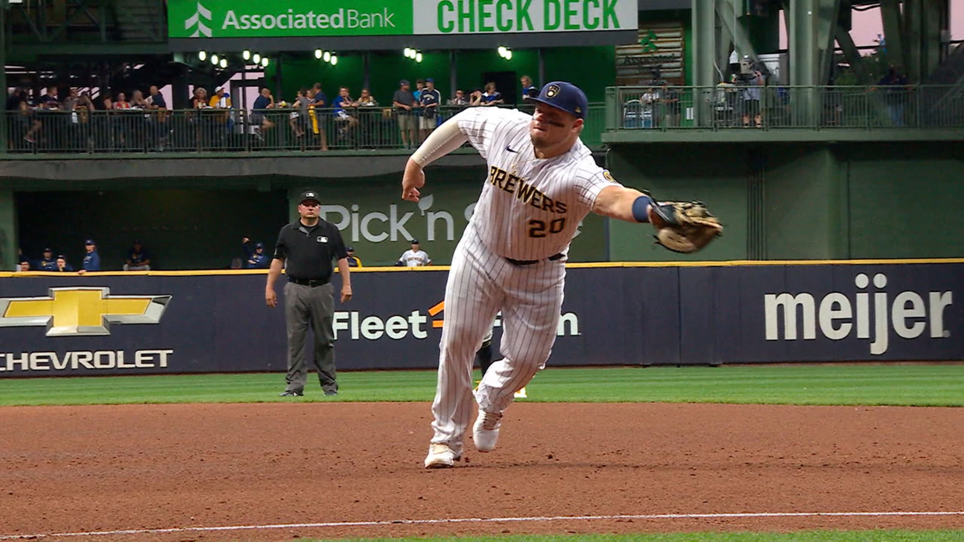 Freddy Peralta nearly unhittable as Brewers beat Diamondbacks, 5-1