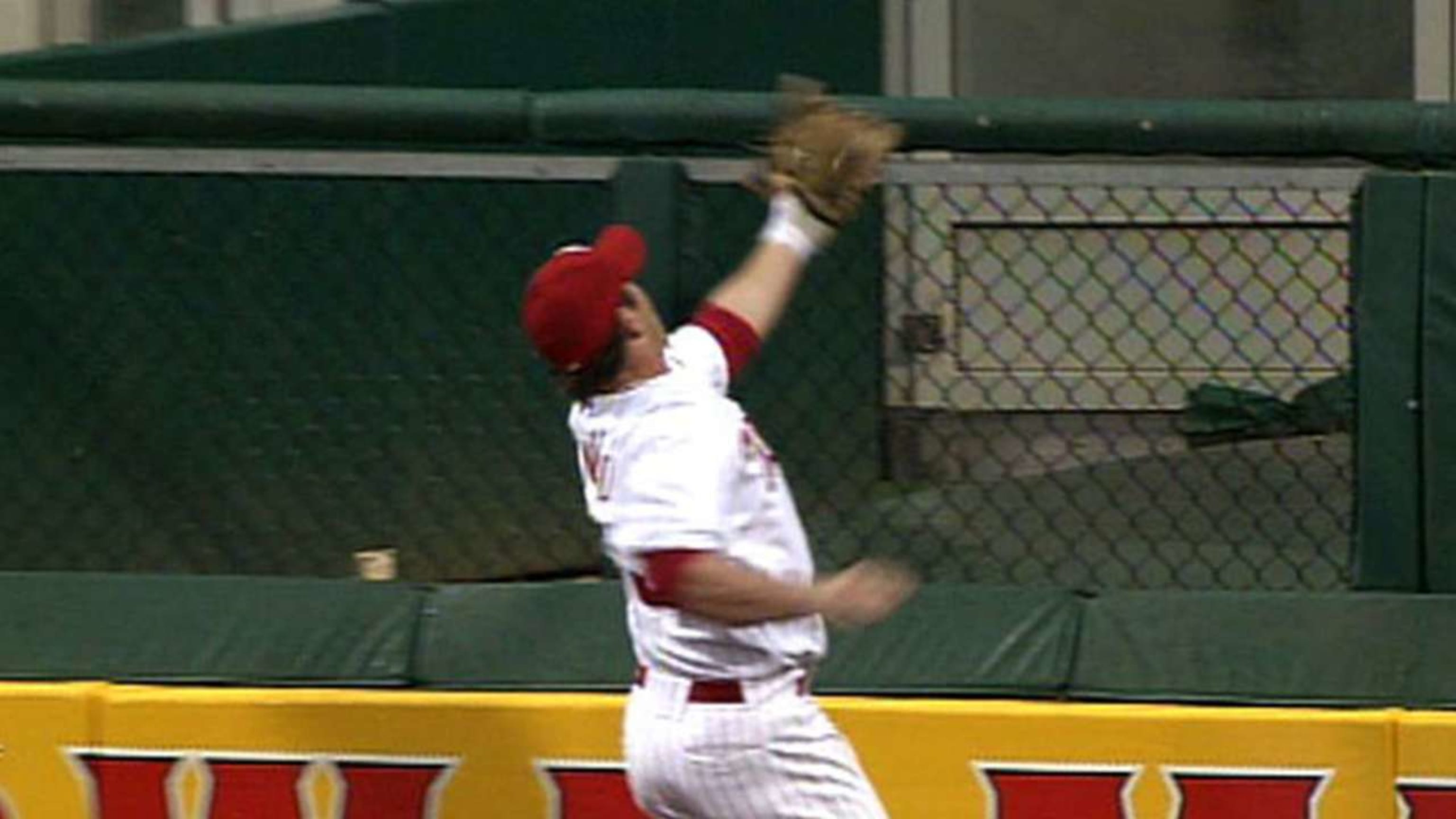 Chas McCormick AMAZING LEAPING CATCH!