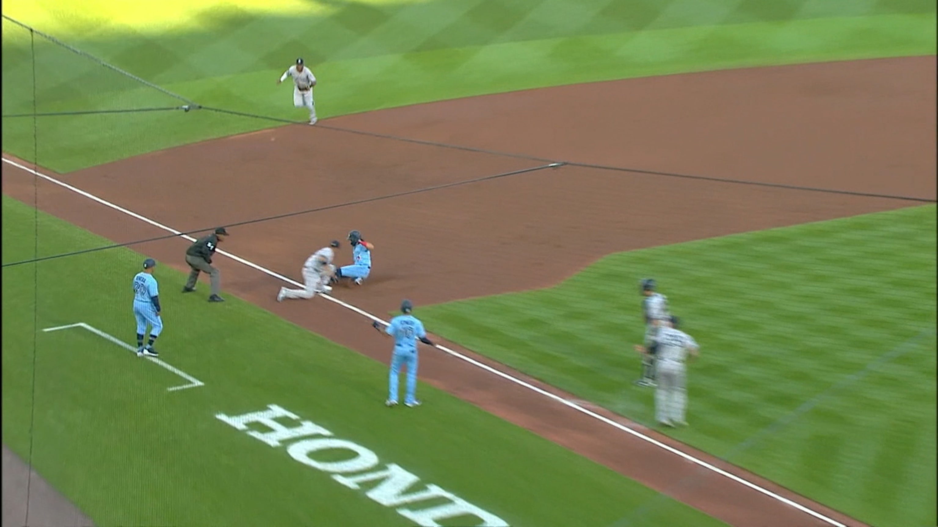 Yankees realizan triple play