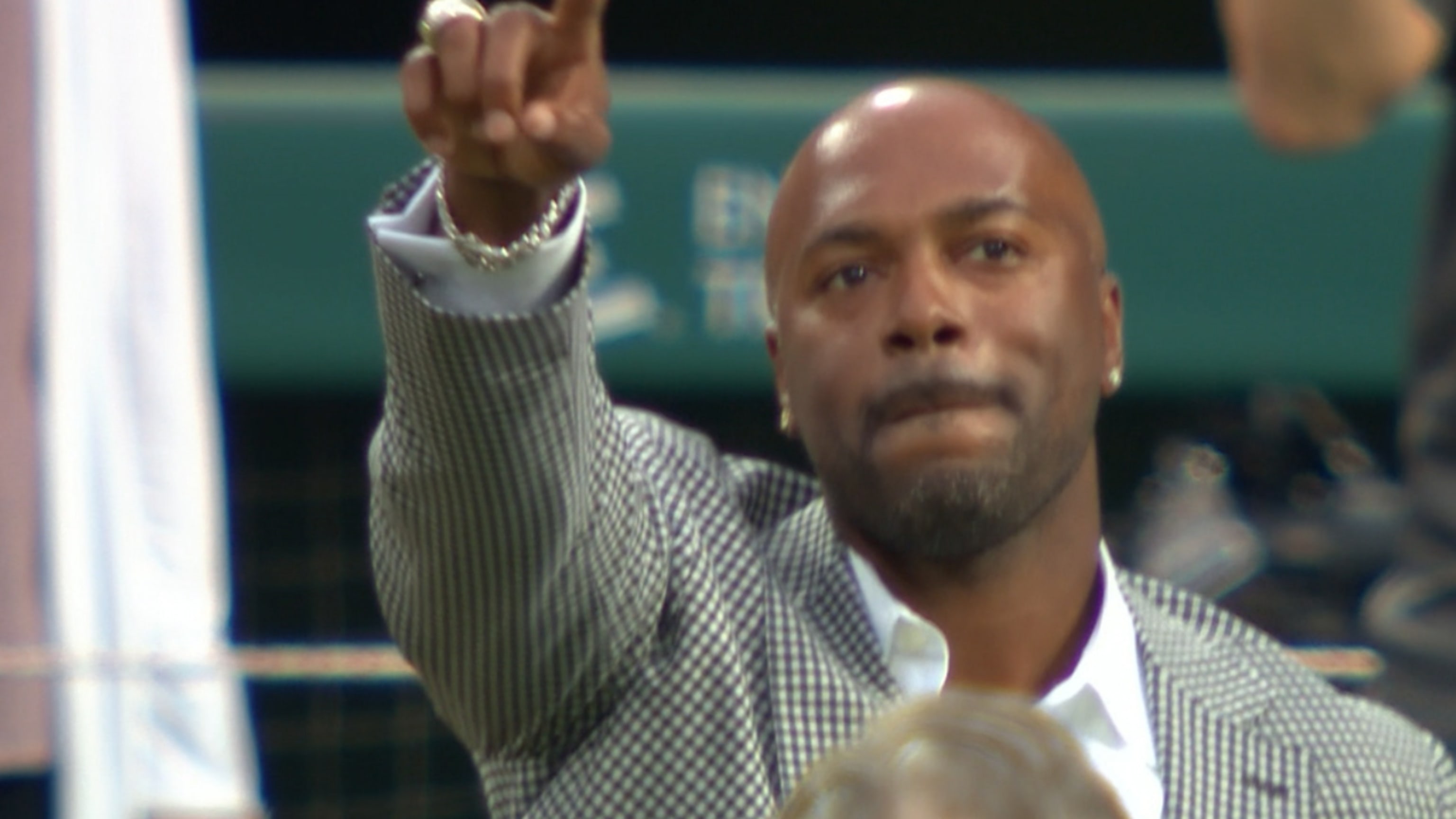 Phillies honor Jimmy Rollins in retirement ceremony