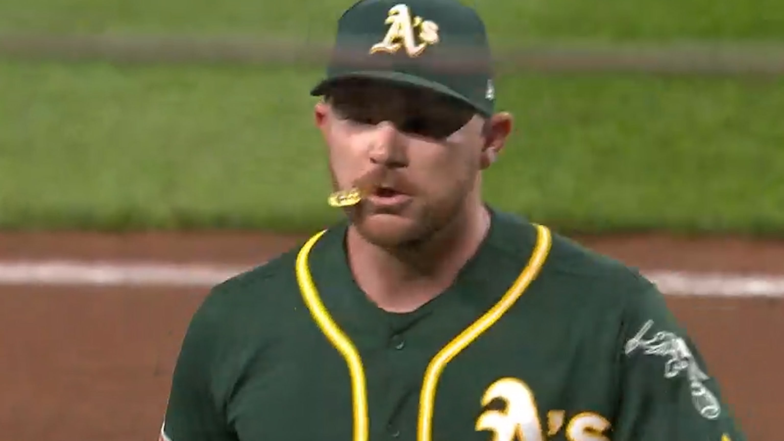 Hendriks wins Reliever of Month
