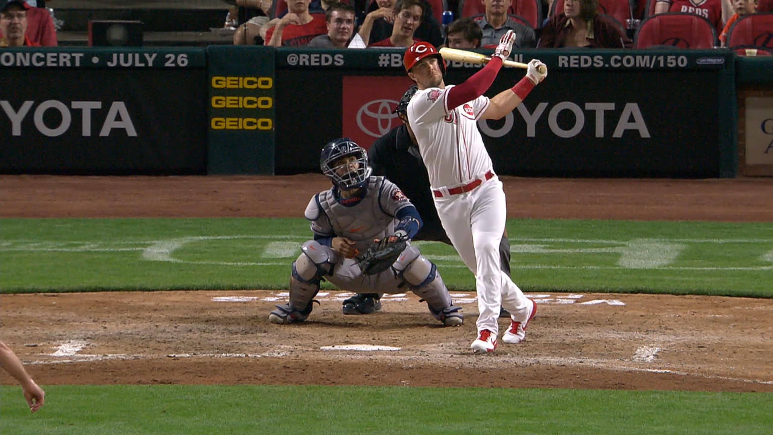 Adjusting to catcher, Kyle Farmer continues to impress Cincinnati