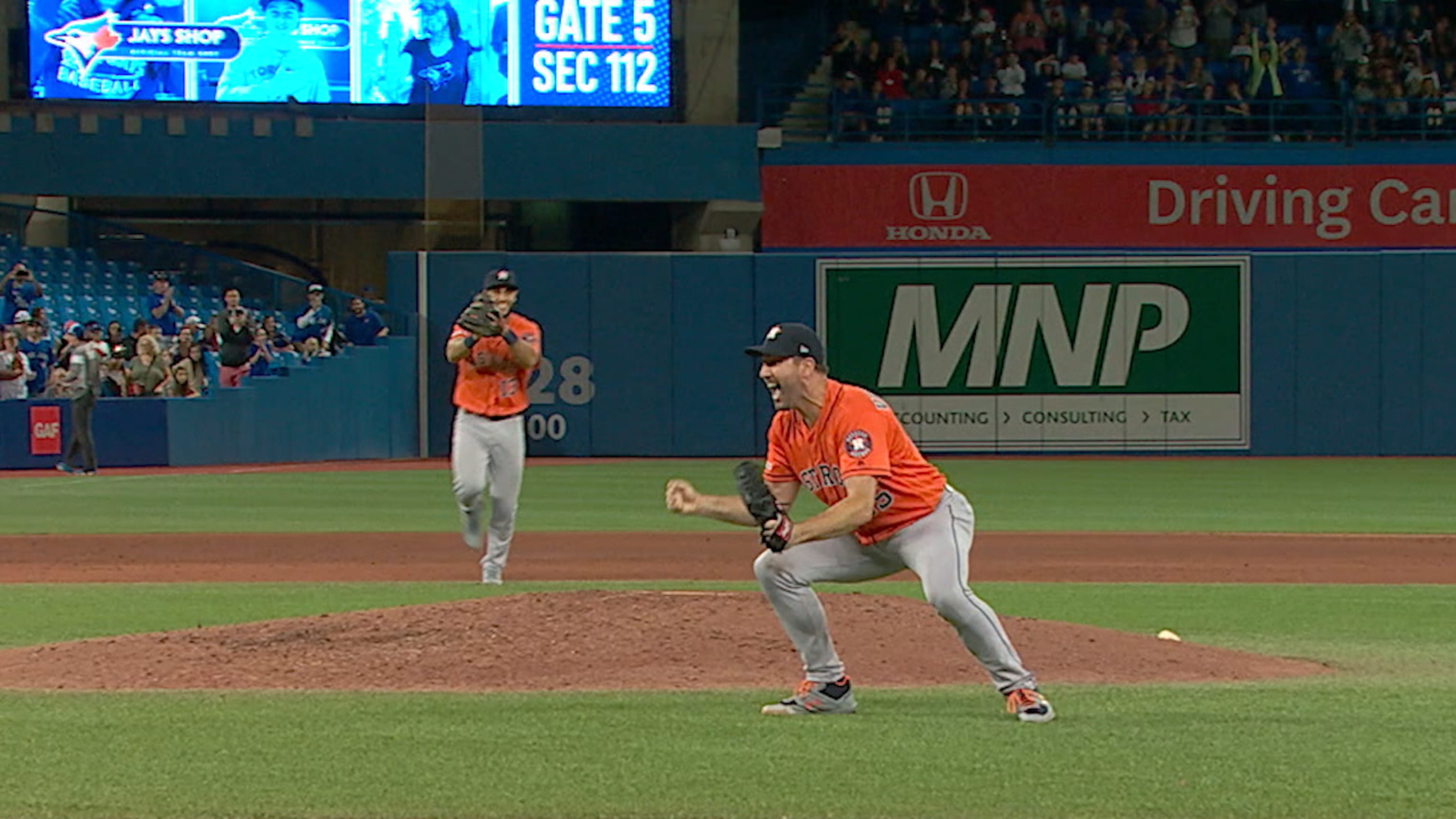 Verlander lanza su 3er no-hitter