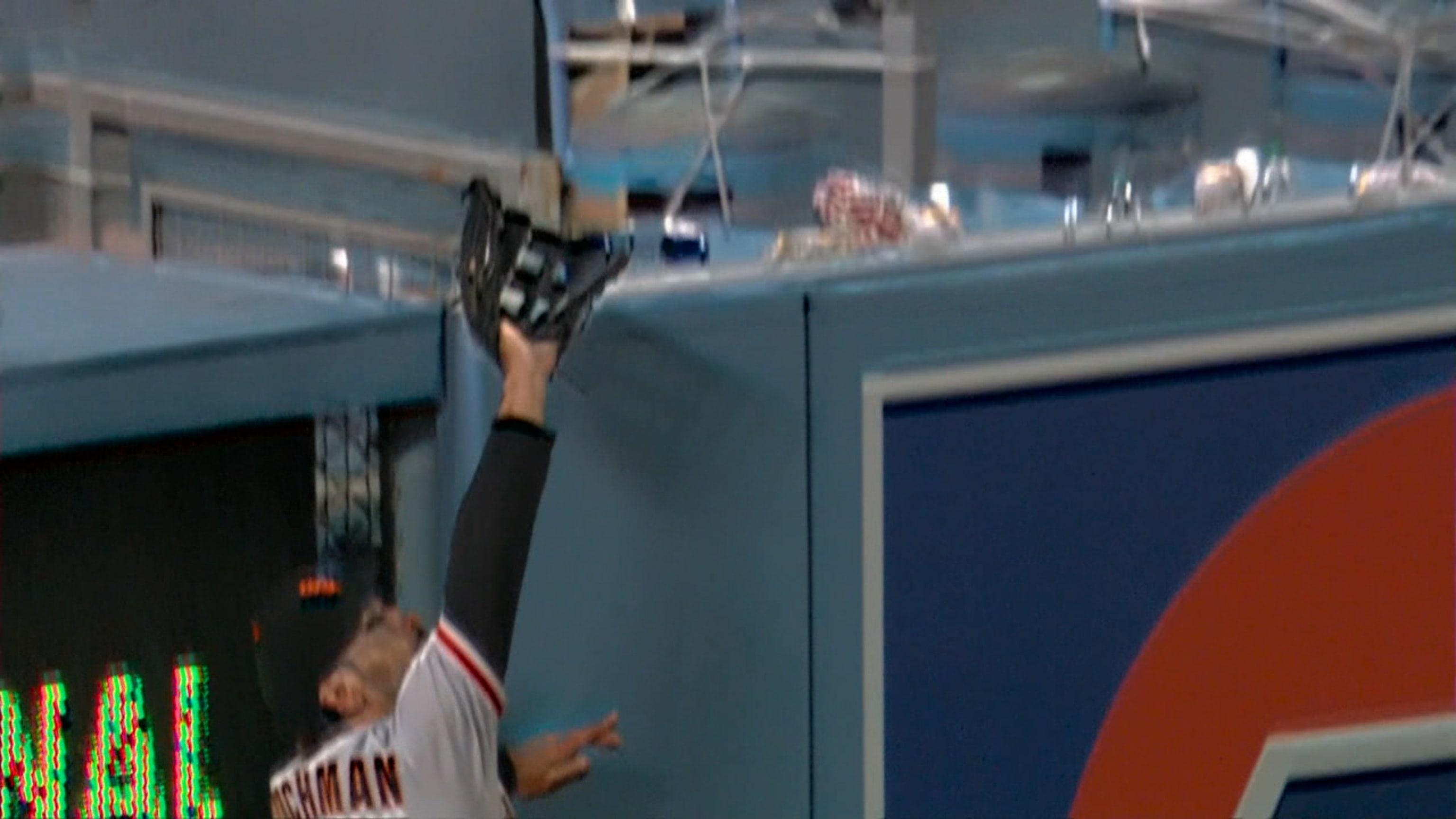 Mike Tauchman se roba un jonrón