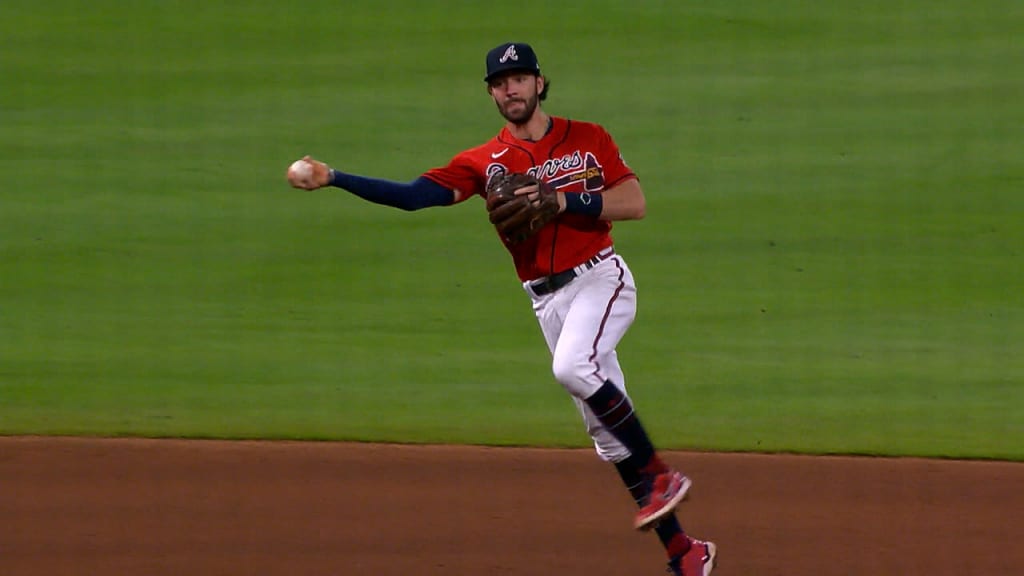 Dansby Swanson's heads-up play, 07/02/2021