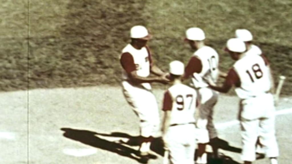 Frank Robinson's first WS homer, 10/09/1961