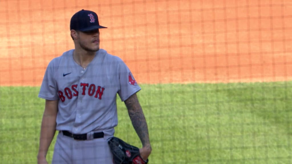 BALTIMORE, MD - October 01: Boston Red Sox starting pitcher Tanner