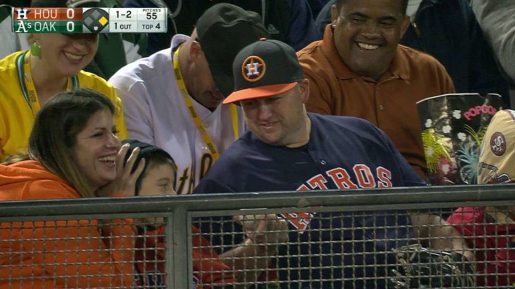 Astros fans at 2016 home opener