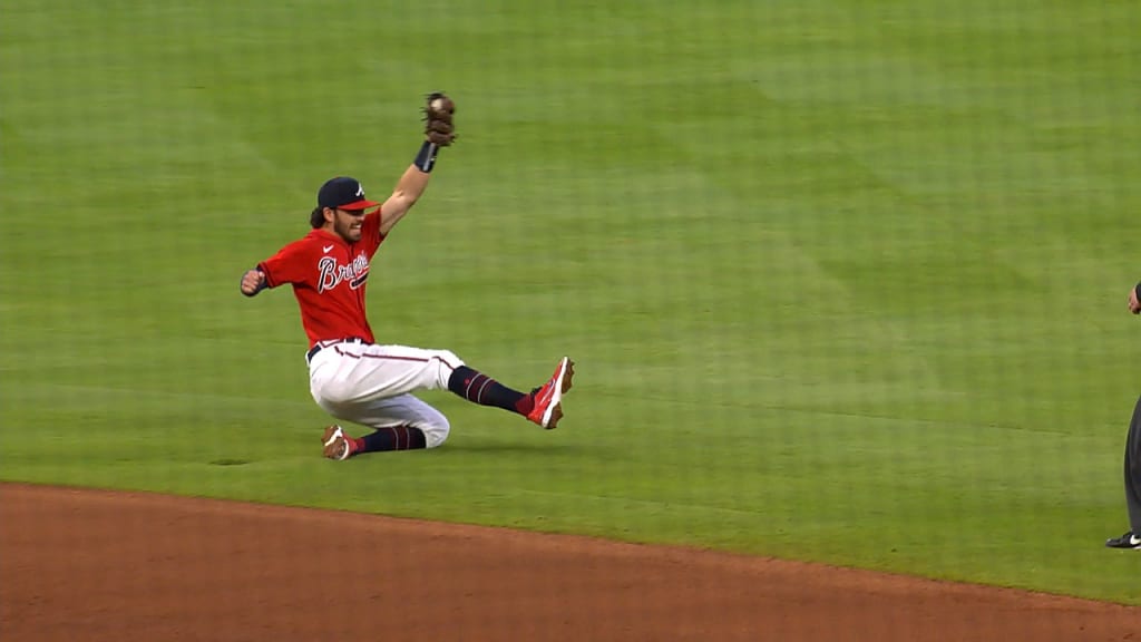 Dansby Swanson's smooth play, 04/23/2021