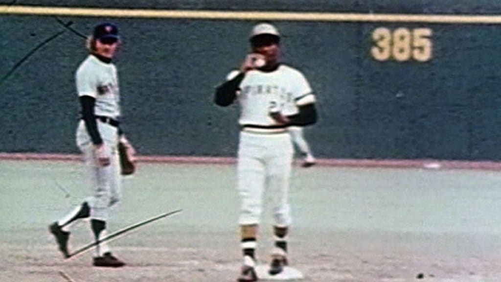 Clemente's 3,000th hit, 09/30/1972