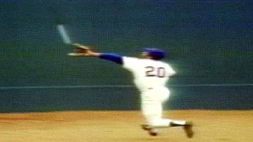 トムグラビン　ニューヨークメッツ BB Moments: '69 WS, Gm 3: Tommie Agee Gets It Done | 10/14/1969