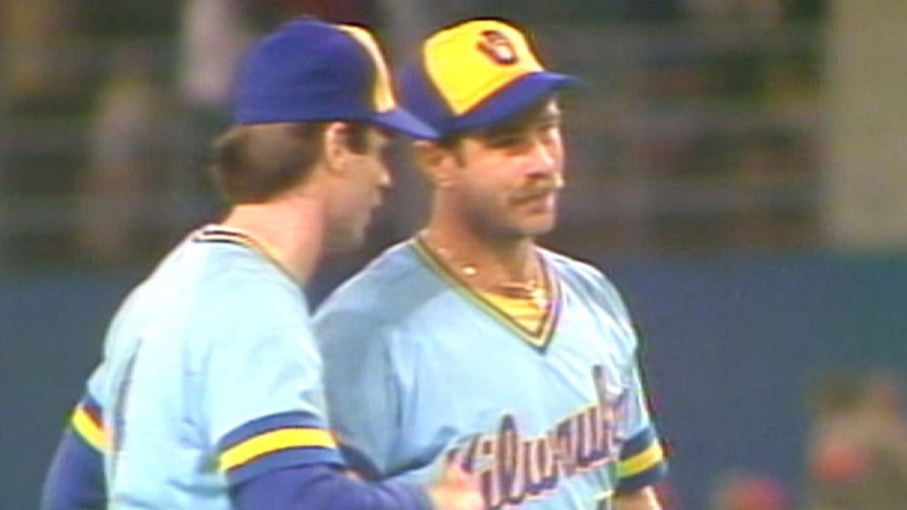 Caldwell completes shutout, 10/12/1982