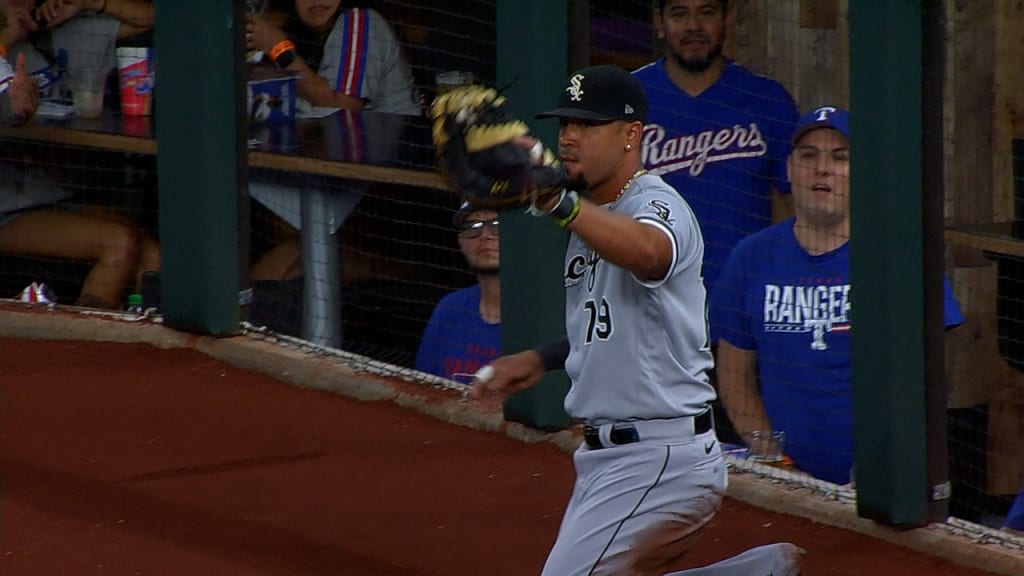 José Abreu snaps hitless streak, 05/14/2022