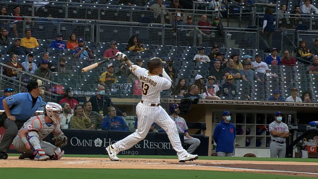 Manny Machado's solo home run, 04/03/2021