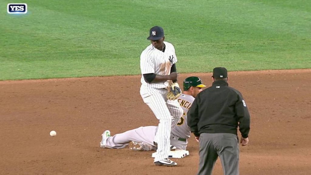 Jed Lowrie reaches on a force attempt, missed catch error by shortstop Didi Gregorius, assist to third baseman Chase Headley.    Danny Valencia to 2nd.
