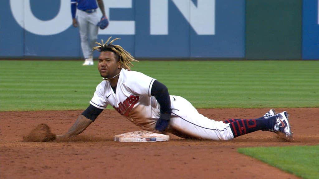 THIS DAY IN BÉISBOL September 3: Jose Ramirez sets record with 14  extra-base hits in 7 games - Latino Baseball