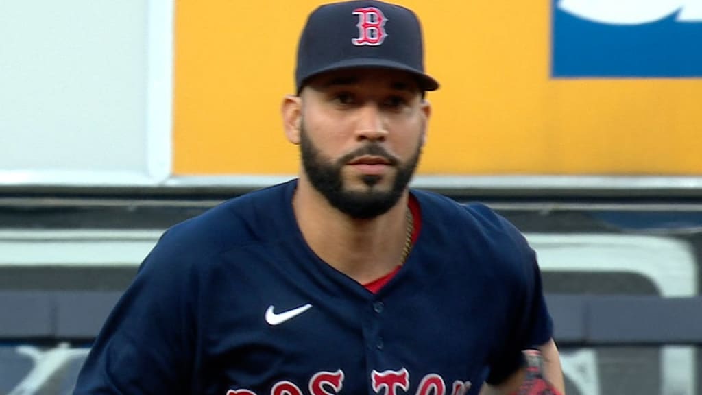 Red Sox turn a wacky out