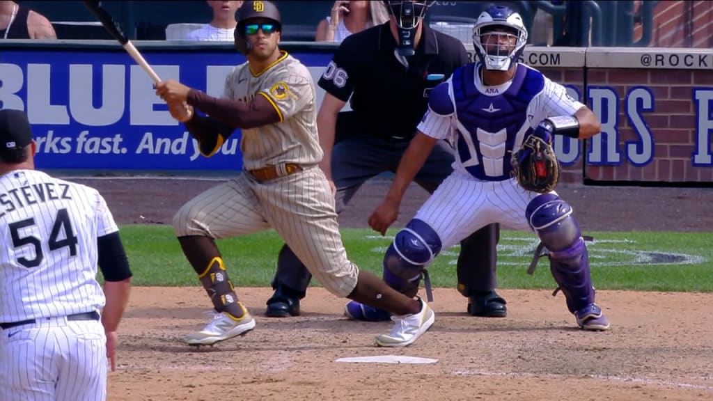 Rockies fall again, swept by Mariners with big crowd at Coors