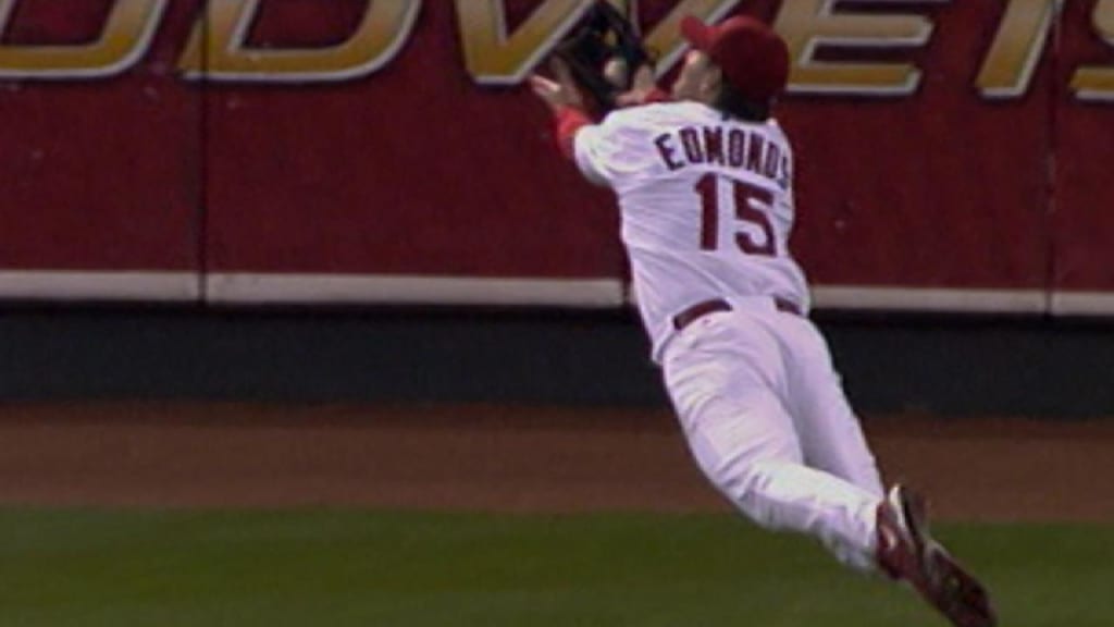 Edmonds' amazing catch, 10/21/2004