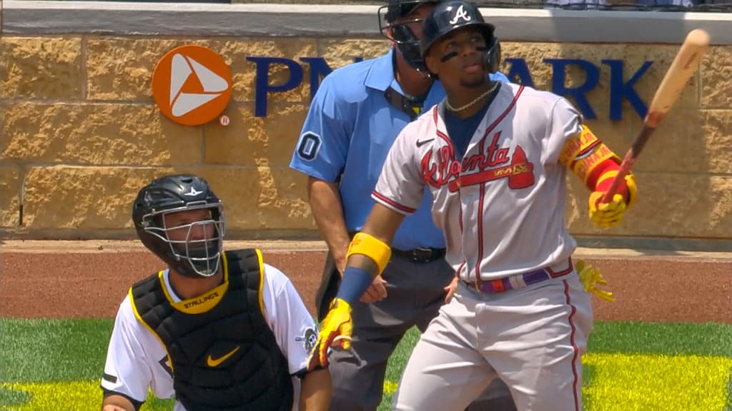 Ronald Acuña becomes first player ever with 15 homers, 30 steals through 70  games