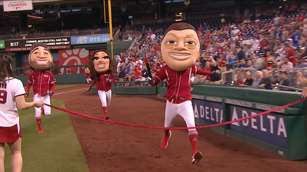 Buster wins Presidents Race, 05/19/2019
