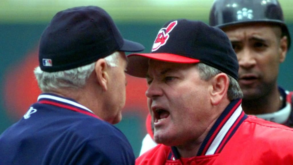 Hargrove ejected in 1st, 09/30/1998