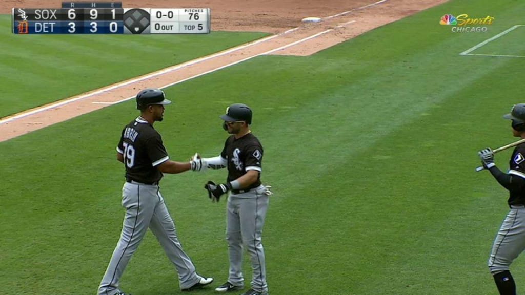 Abreu S Mammoth 2 Run Jack 08 15 18 Mlb Com